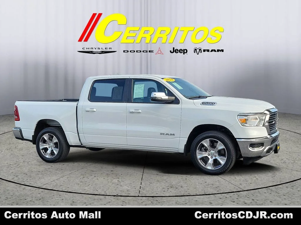 2024 RAM 1500 Laramie 4x4 Crew Cab 5'7's photo