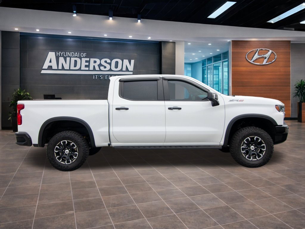 2025 Chevrolet Silverado 1500 ZR2 - Photo 11