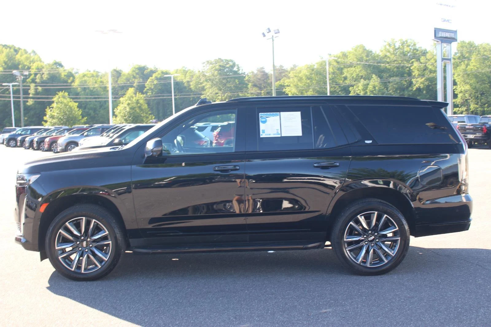 Used 2021 BLACK RAVEN Cadillac Sport image 4