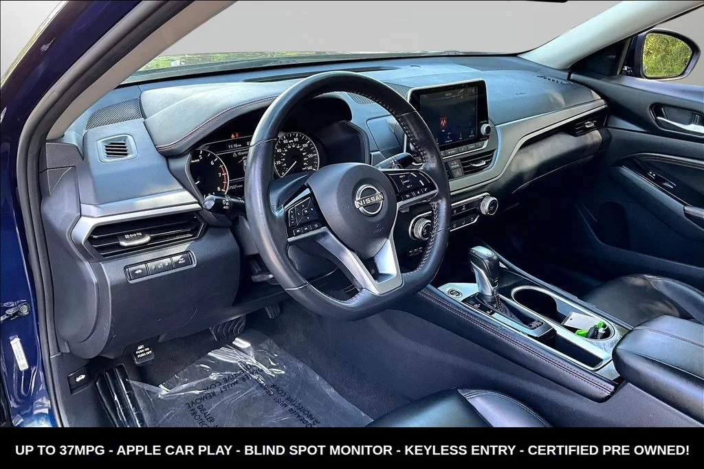 Used 2023 Blue Nissan 2.5 SR image 17