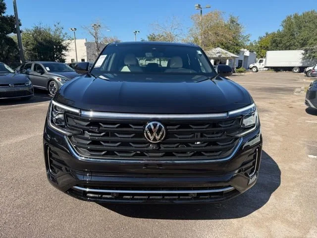 New 2026 Deep Black Pearl Volkswagen 2.0T SEL Premium R-Line image 2