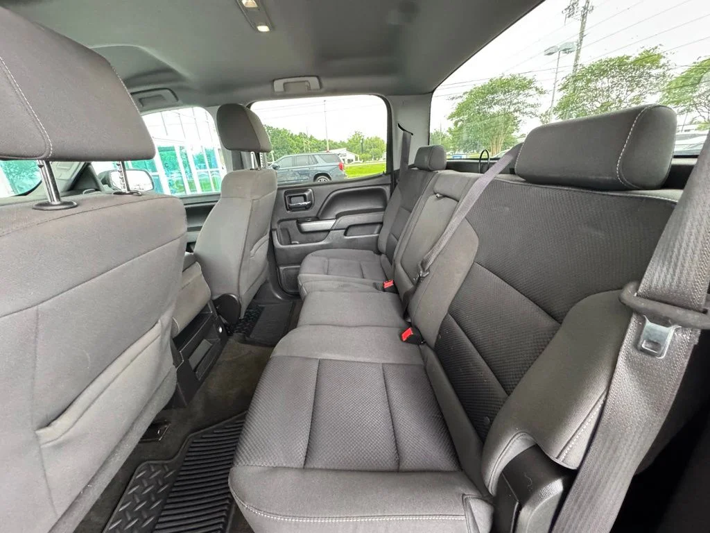 Used 2017 Gray Chevrolet LT image 20