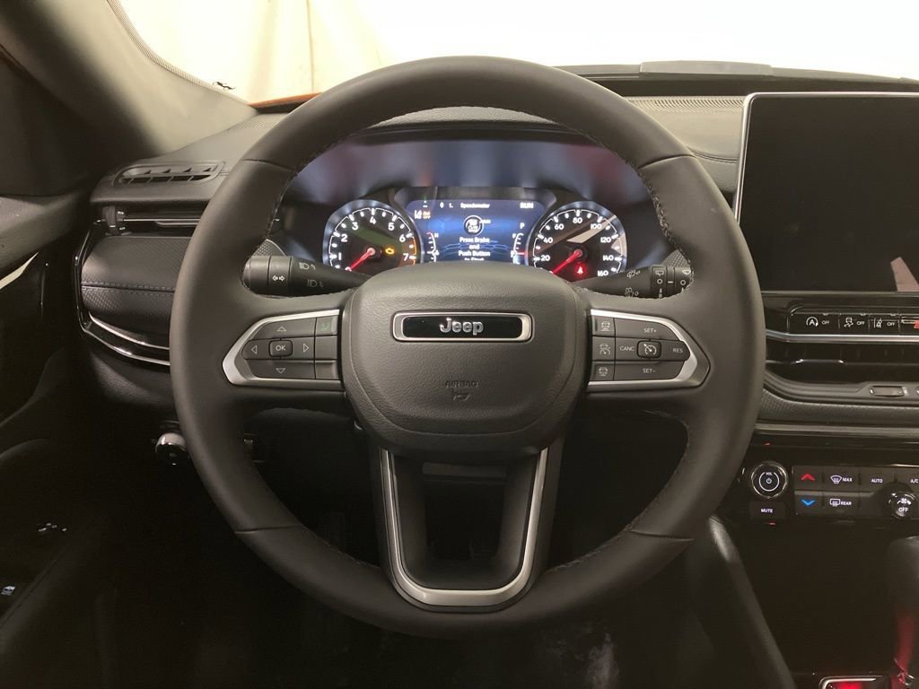 New 2026 Joose Exterior Paint Jeep Limited Altitude image 3