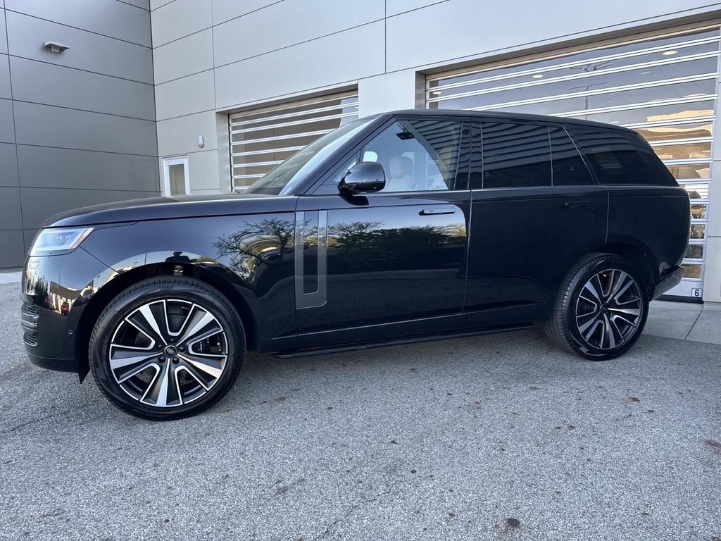 Certified Used 2024 Santorini Black Metallic Land Rover SE image 3