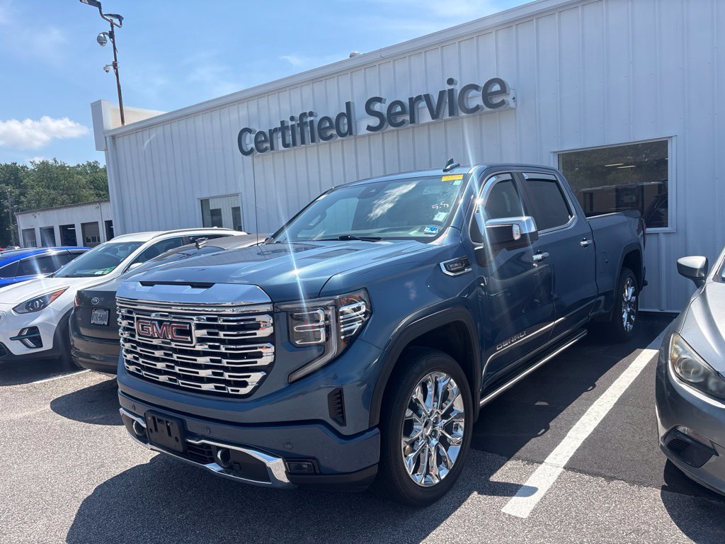 Used 2024 Blue GMC Denali image 15