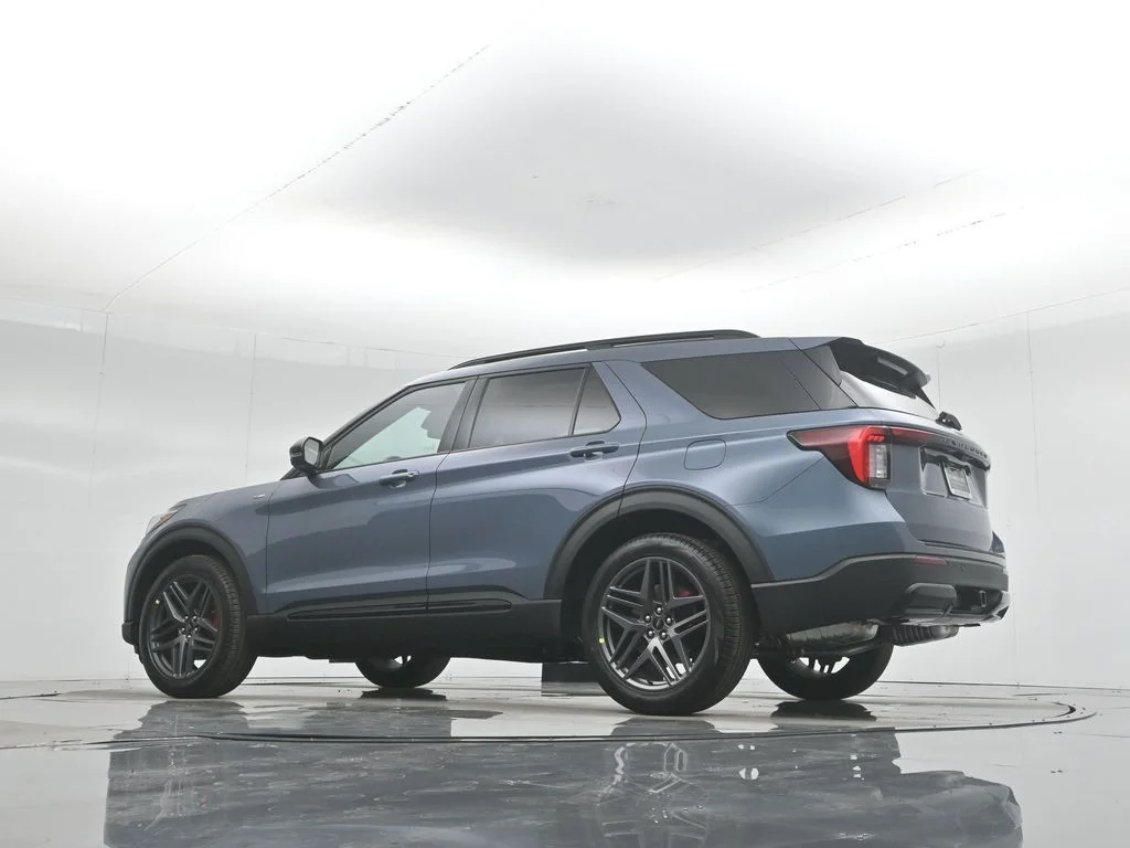 New 2026 Vapor Blue Metallic Ford ST-Line image 53