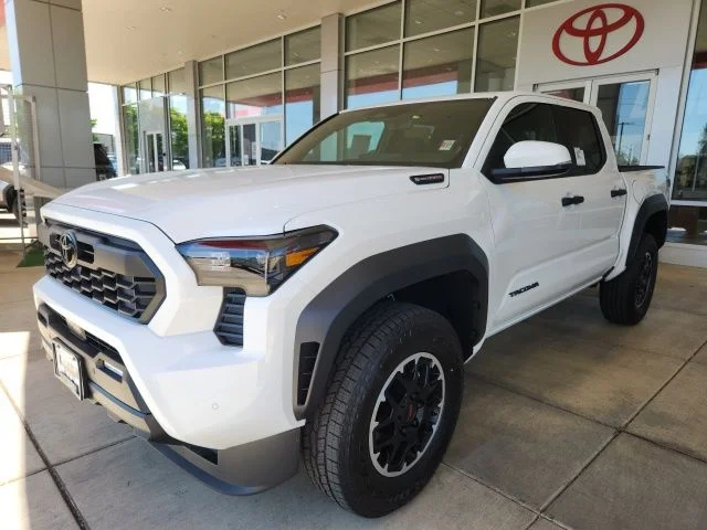2026 Toyota Tacoma TRD Off Road - Photo 6