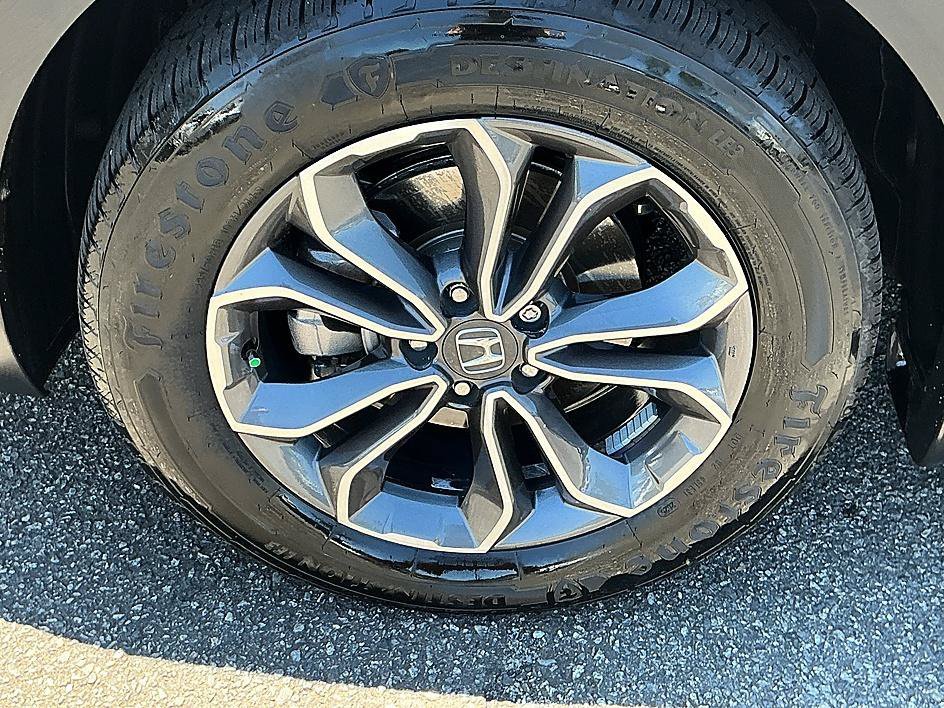 Used 2022 Silver Honda EX image 9