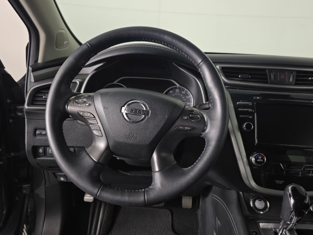 Used 2020 Gun Metallic Nissan SL image 10