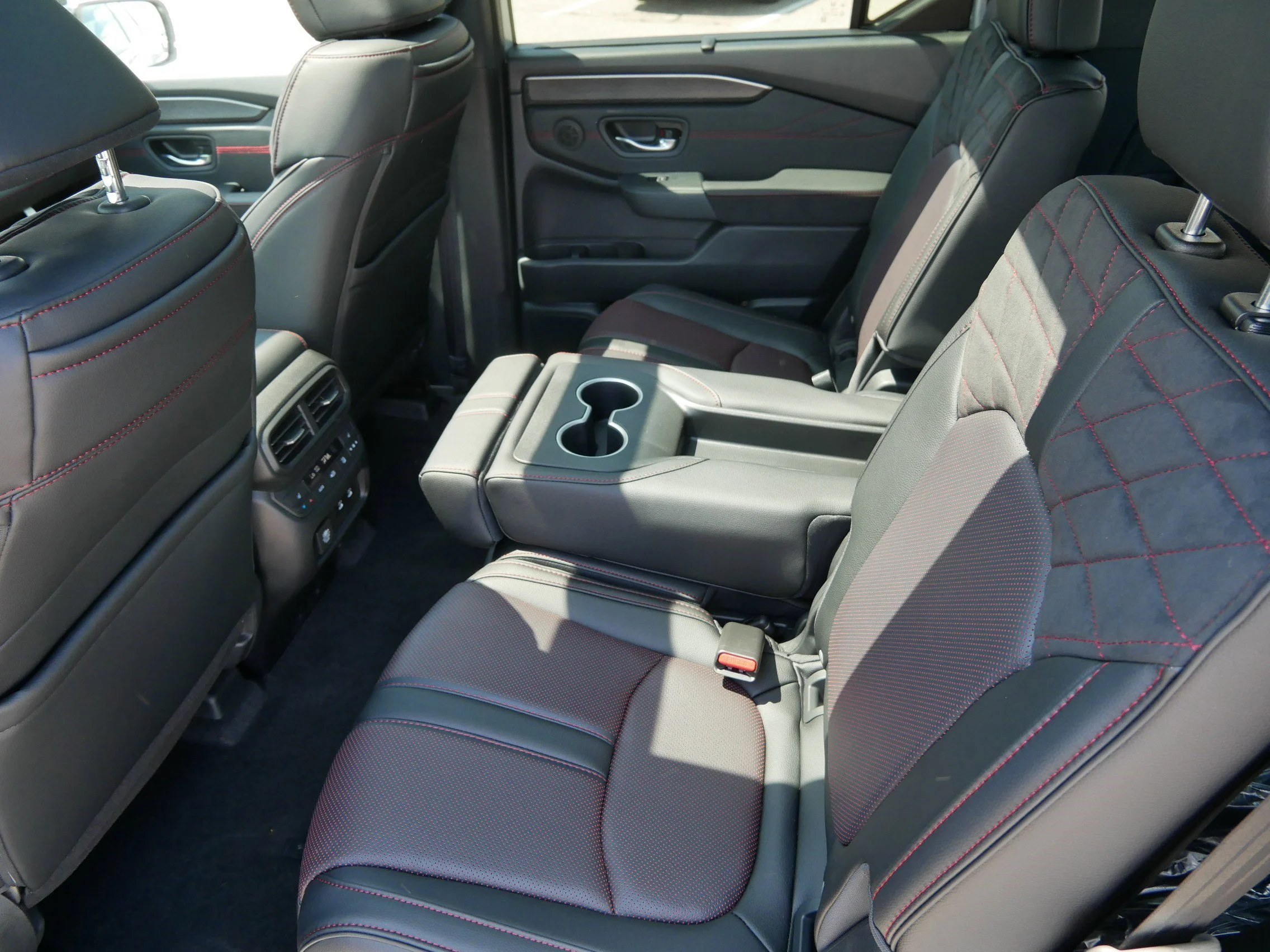 New 2026 Platinum White Pearl Honda Black Edition image 8