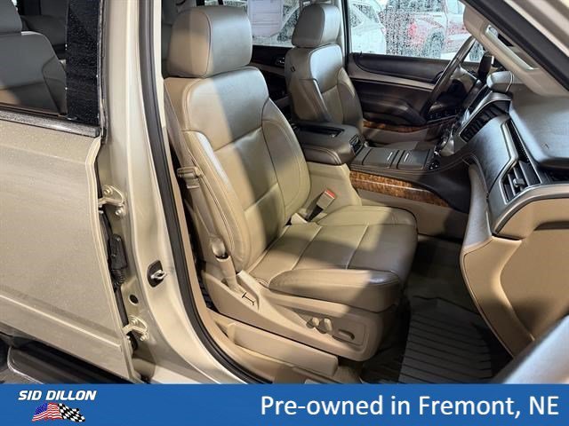 Used 2016 Champagne Silver Metallic Chevrolet LTZ image 10