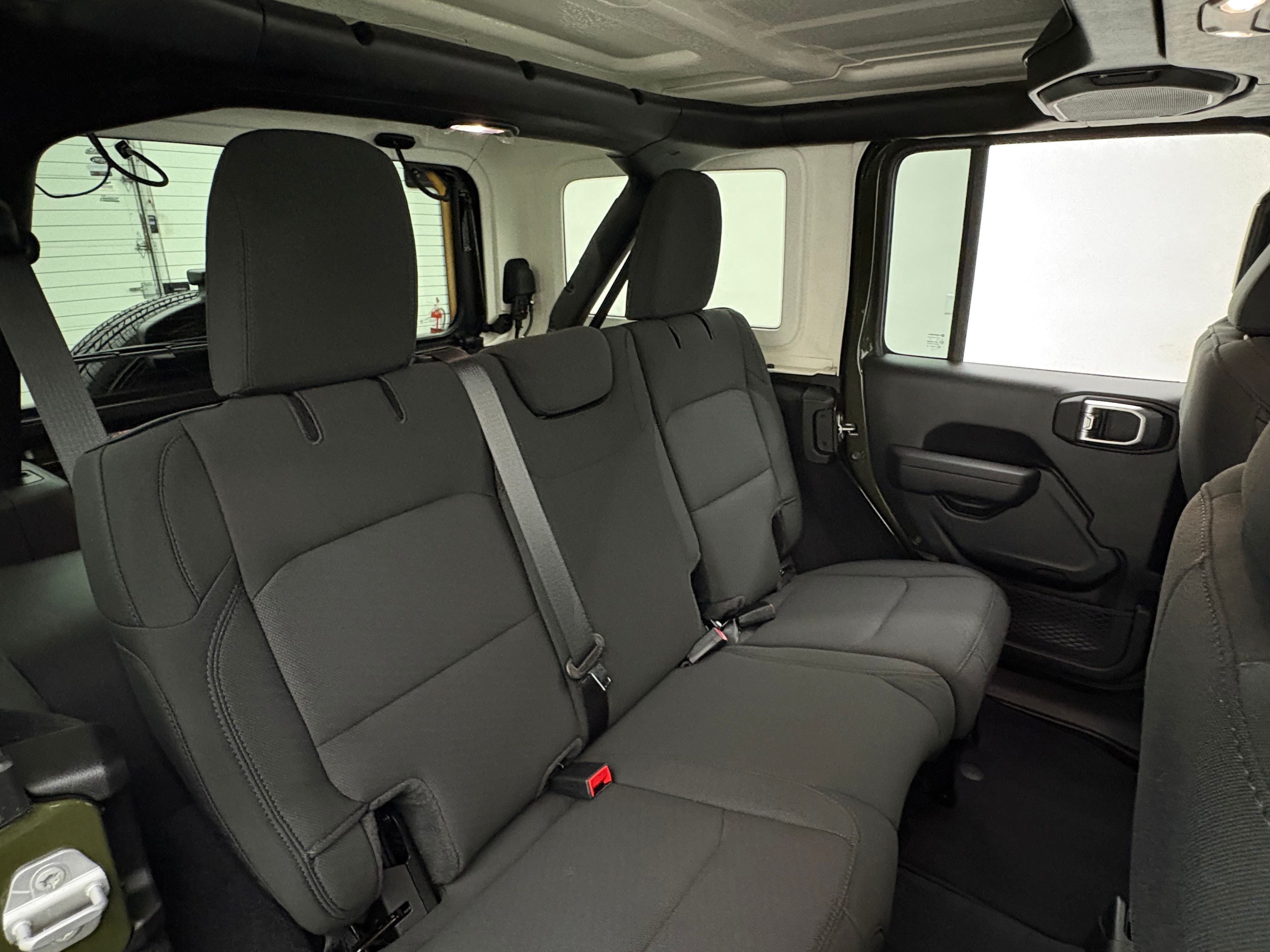 Used 2022 Sarge Green Clearcoat Jeep Unlimited Sport Altitude image 40