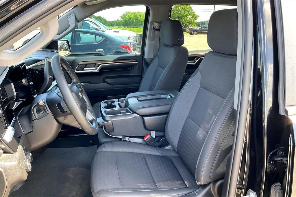 Used 2023 Black Chevrolet LT image 18
