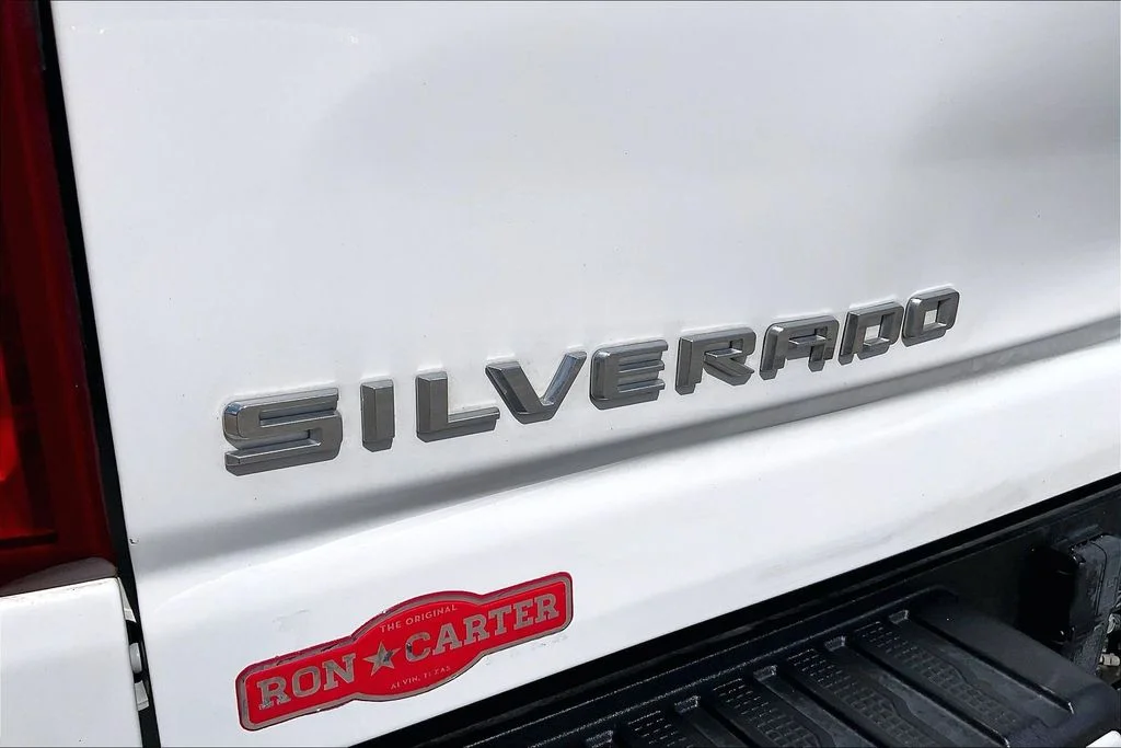 Used 2023 White Chevrolet High Country image 26