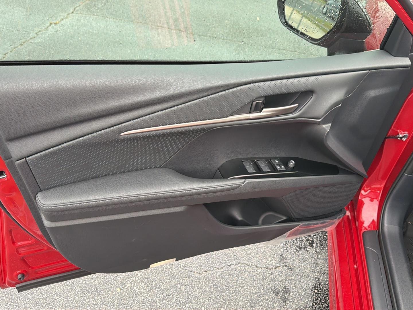 New 2026 Supersonic Red with Midnight Black Metallic roof Toyota XSE image 16