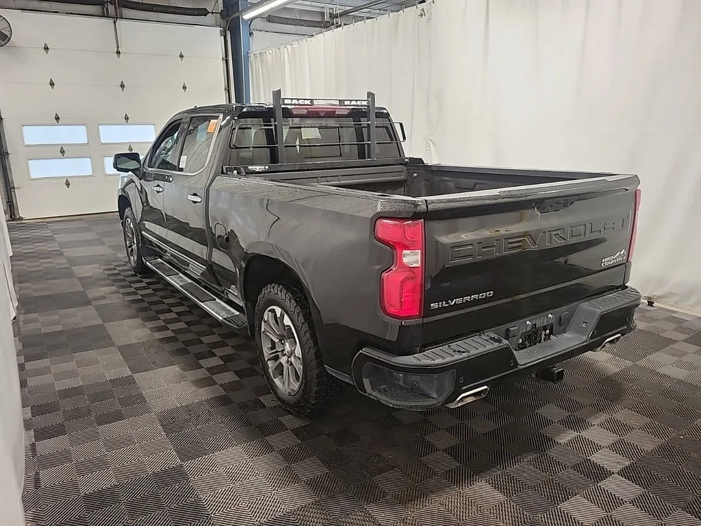 Used 2022 Black Chevrolet High Country image 4