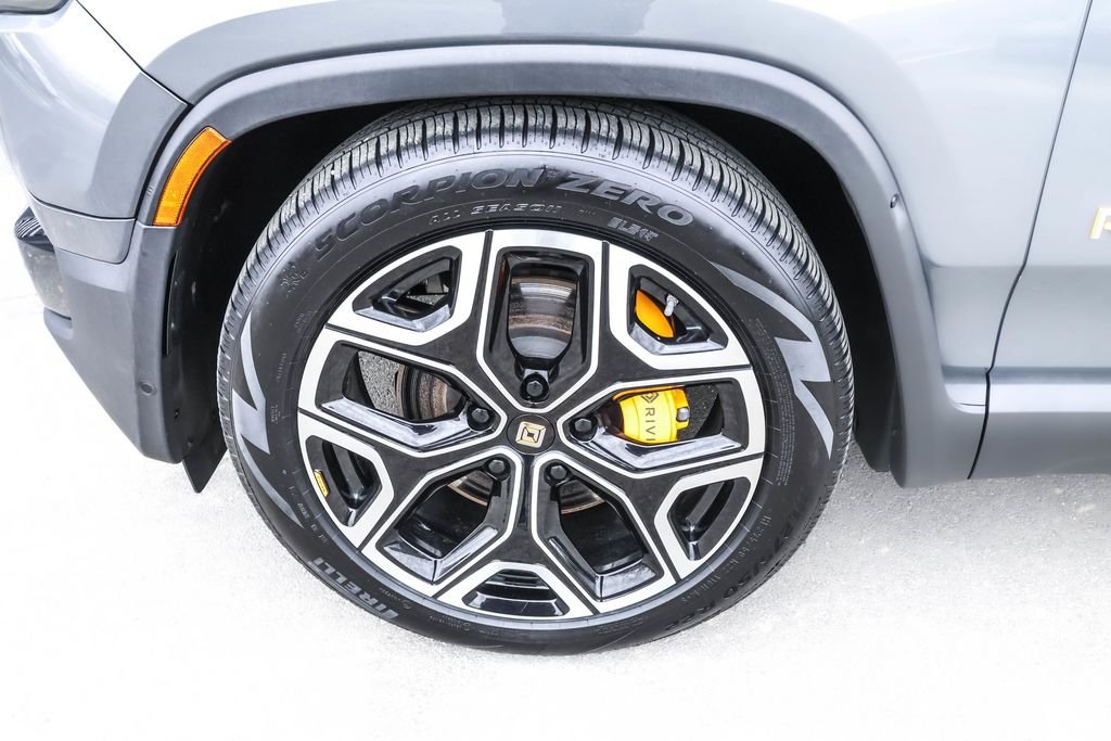Used 2022  Rivian Launch Edition image 12