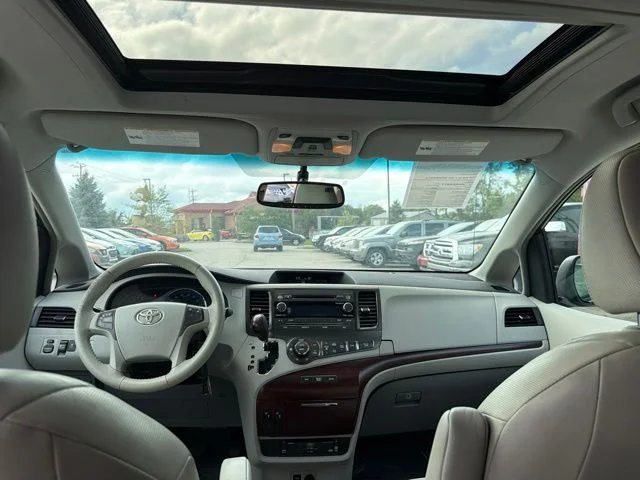 Used 2011 Silver Toyota XLE image 9