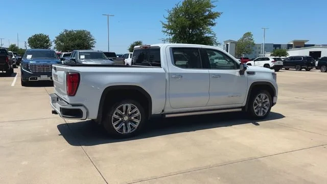 2026 GMC Sierra 1500 Denali - Photo 9