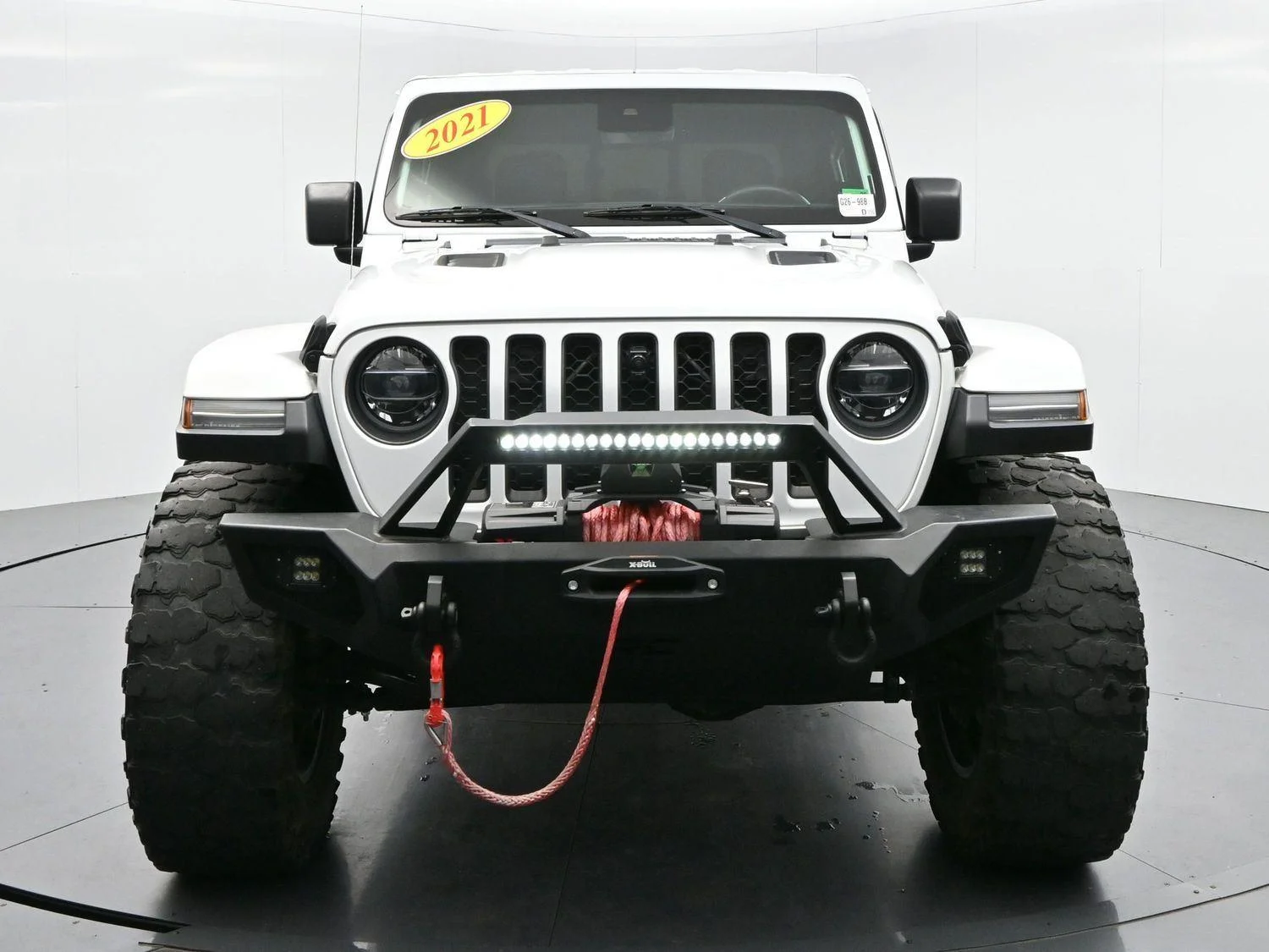 Used 2021  Jeep Rubicon image 2