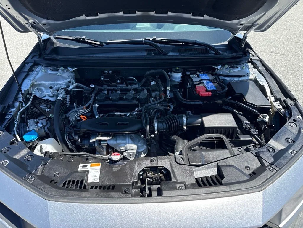 Used 2025 Silver Honda LX image 28