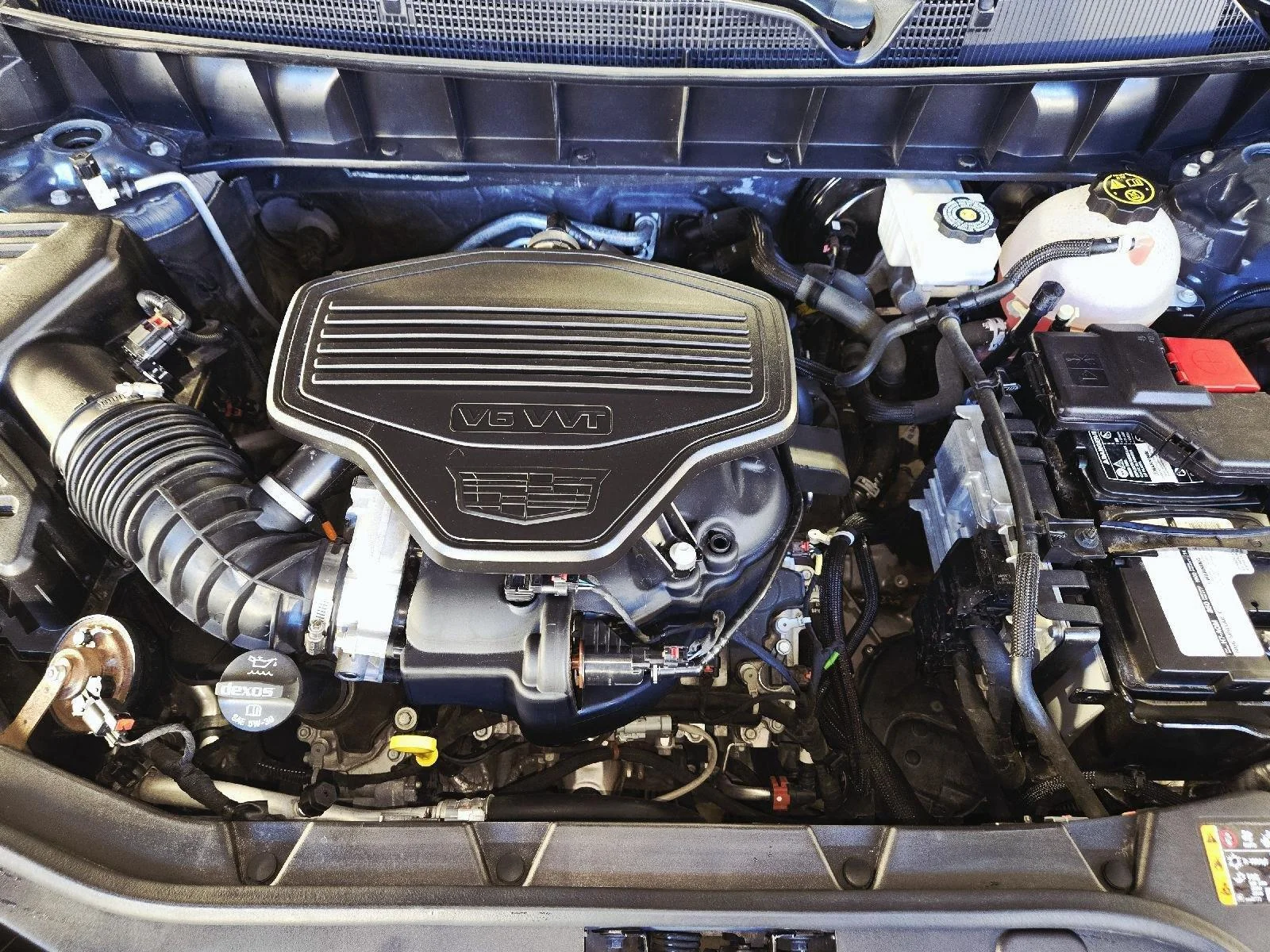 Used 2019 Bronze Dune Metallic Cadillac Platinum AWD image 65
