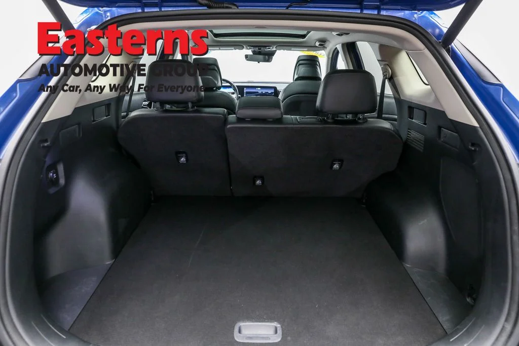Used 2023 Blue Kia SX image 9