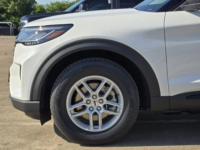 New 2026 Star White Metallic Tri-Coat Ford Active image 27
