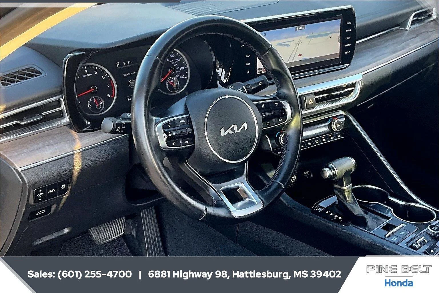 Used 2022 Gravity Gray Kia EX image 12