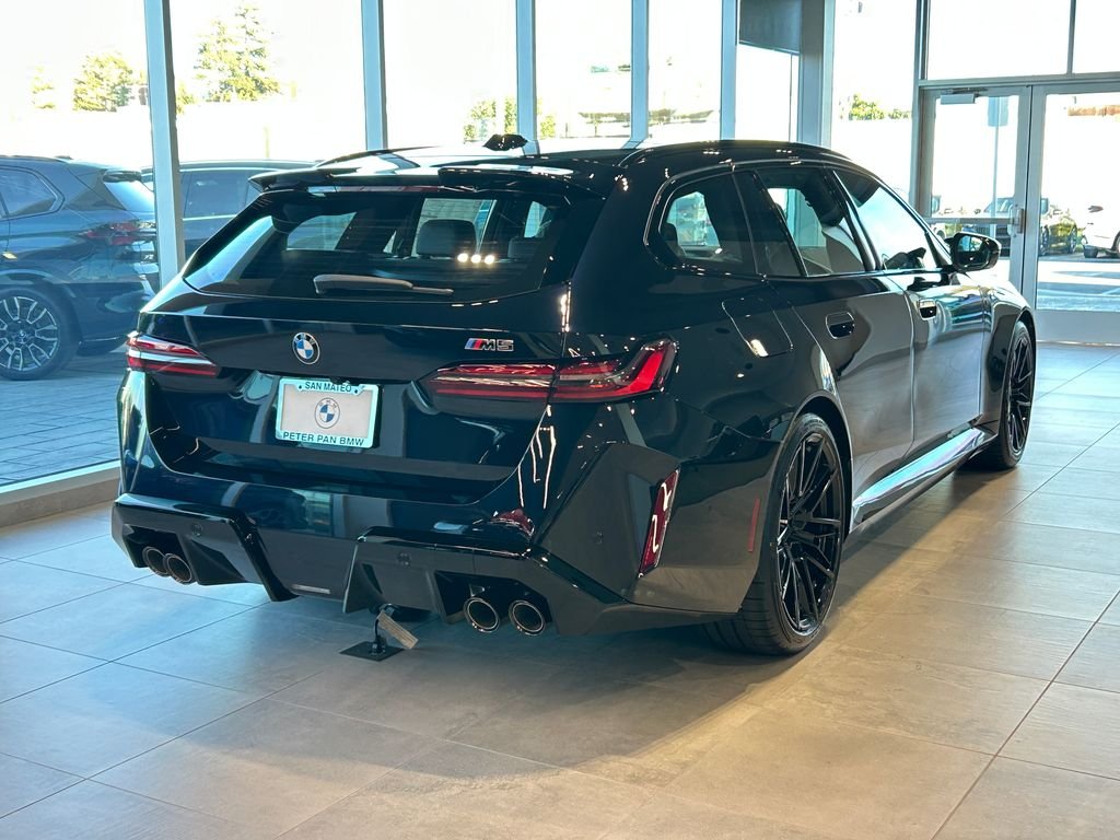 New 2027 Carbon Black Metallic BMW Base image 5