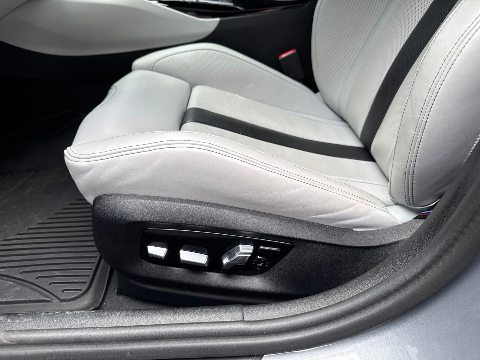 Used 2023 Gray BMW Base image 39