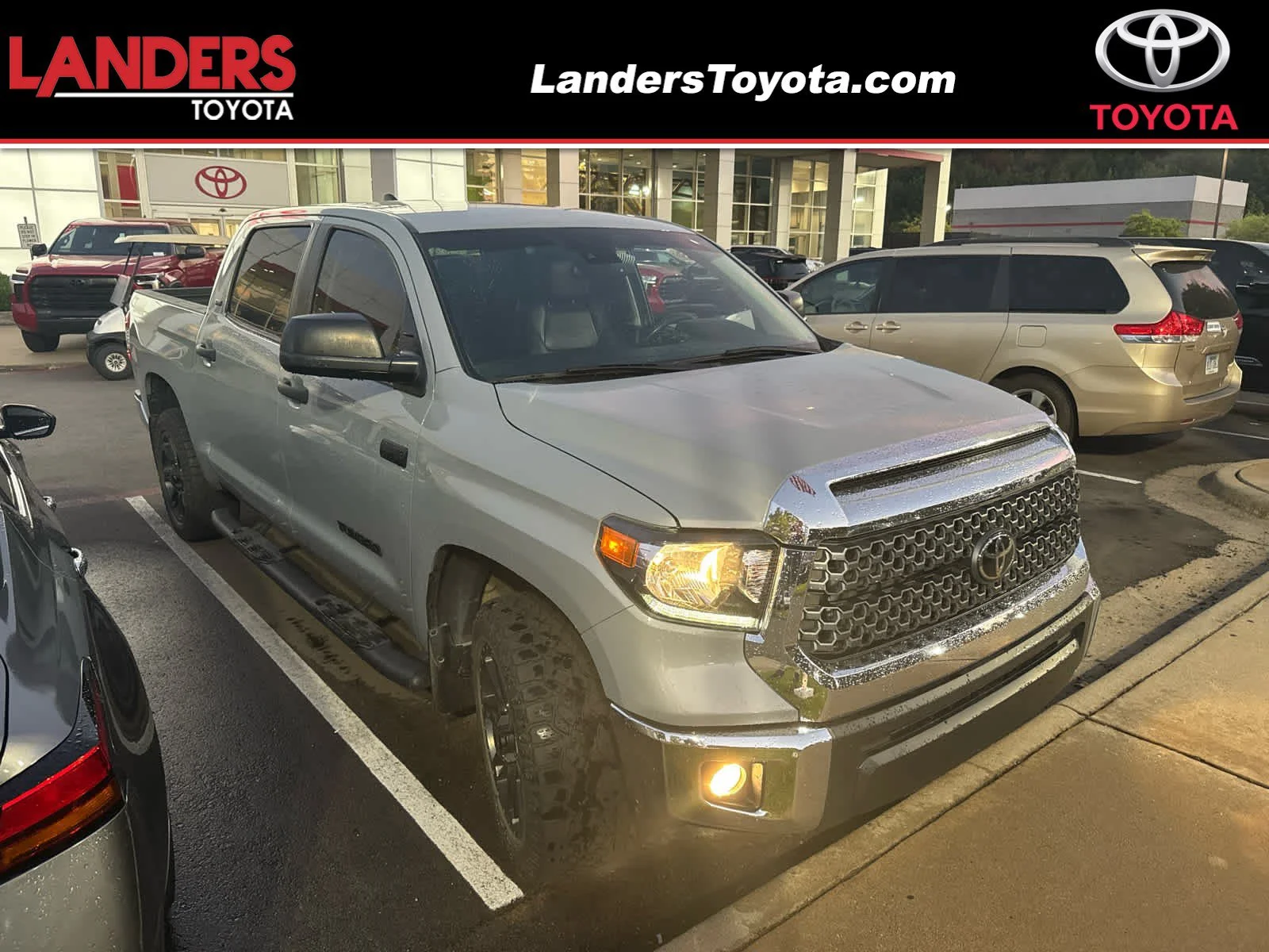 Used 2020 Cement Toyota SR5 image 1