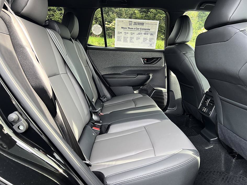 New 2026 CRYSTAL BLACK SILICA Subaru Premium image 19