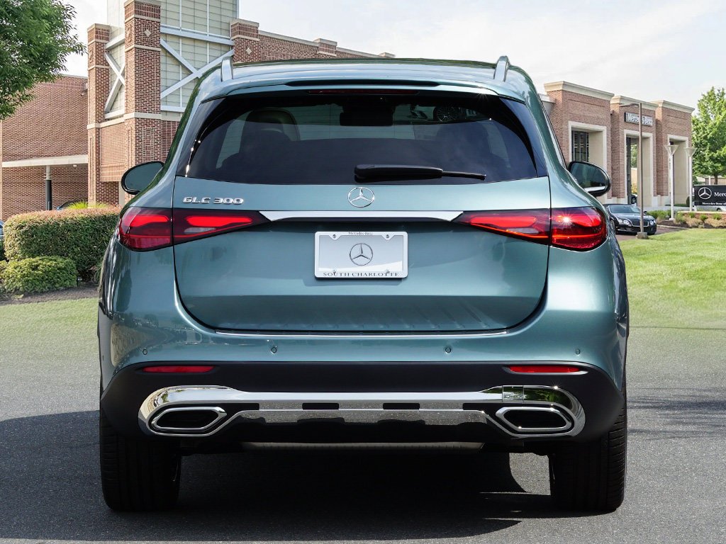 New 2027 Verde Silver Metallic Mercedes-Benz GLC 300 image 41