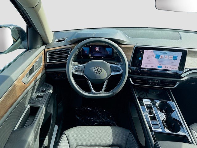 New 2026 Deep Black Pearl Volkswagen 2.0T SE W/TECHNOLOGY image 17