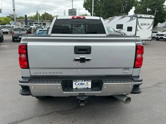 Used 2019 SILVER ICE METALLIC Chevrolet LTZ image 5