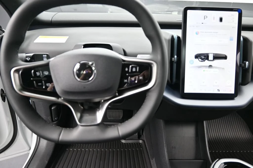 New 2026 Crystal White Volvo Twin Motor Performance Ultra image 24