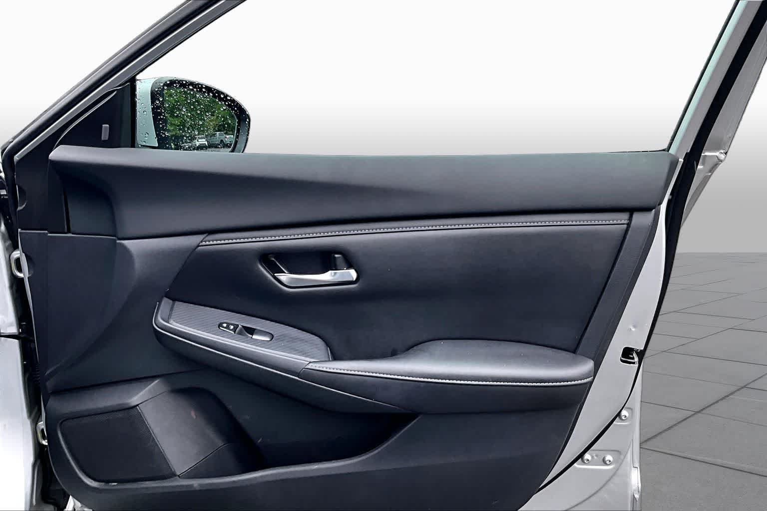 Used 2022 Brilliant Silver Metallic Nissan SV image 22
