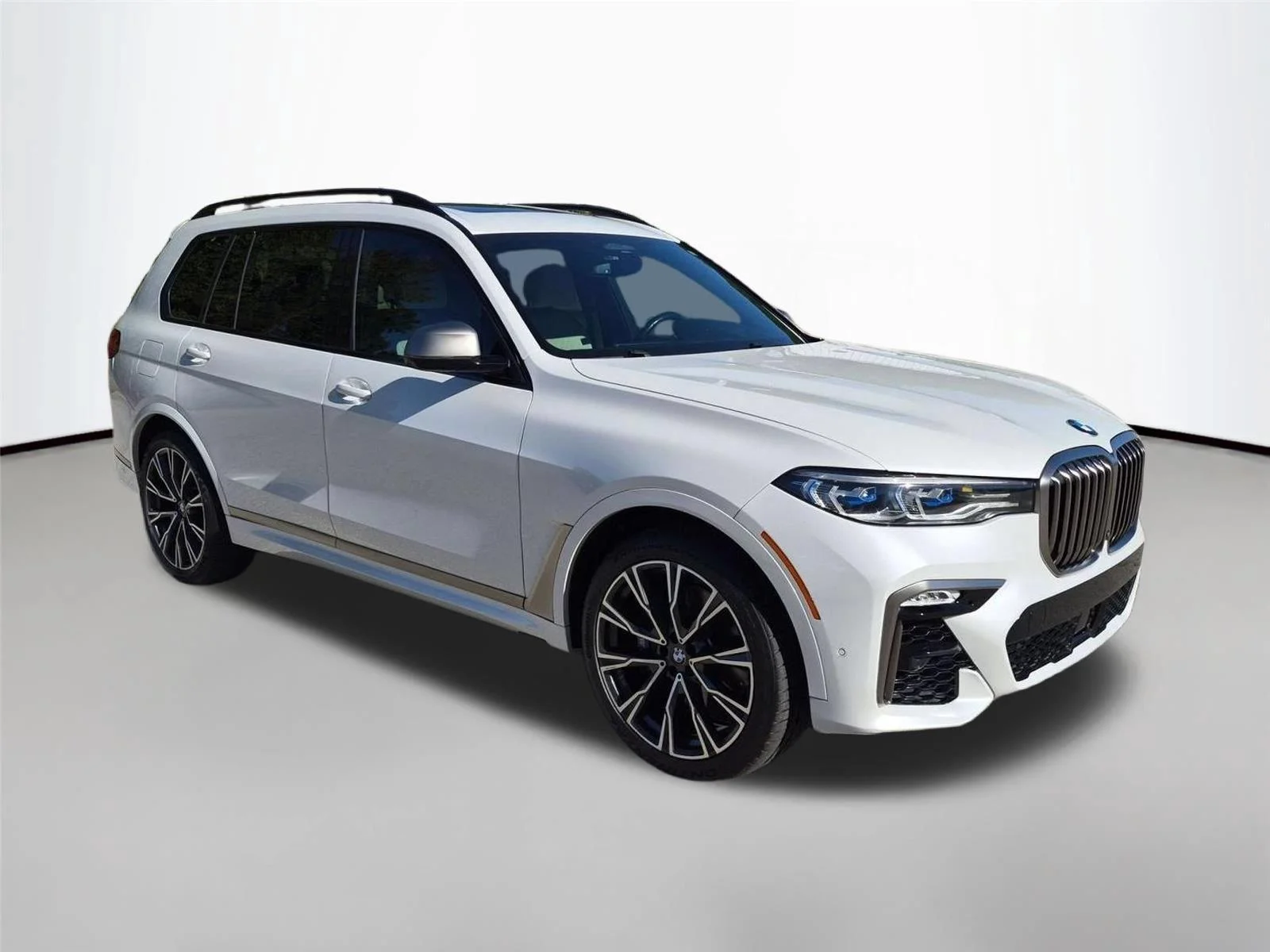 Used 2021 Mineral White Metallic BMW M50i image 7