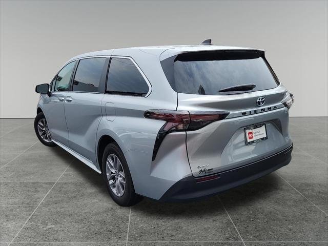 Certified Used 2025 CELESTIAL SILVER Toyota  image 5