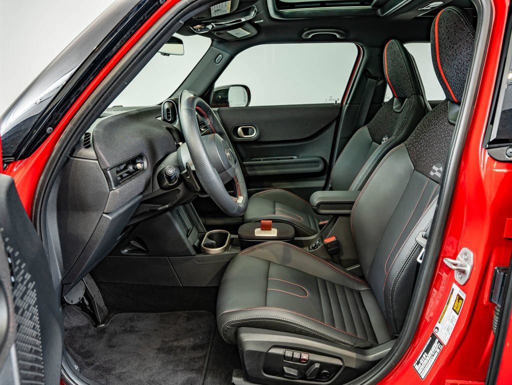 Used 2025 Chili Red Ii MINI Cooper S image 32