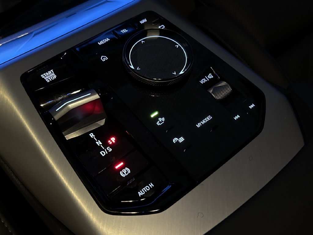 New 2026 Dark Graphite BMW M50 xDrive image 20