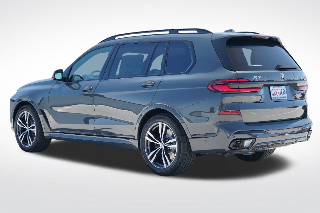 New 2027 Gray Metallic BMW xDrive40i image 7