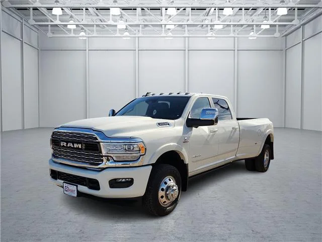 Used 2024 White RAM Limited 4x4 Crew Cab 8 ft. box 169.5 in. WB image 1