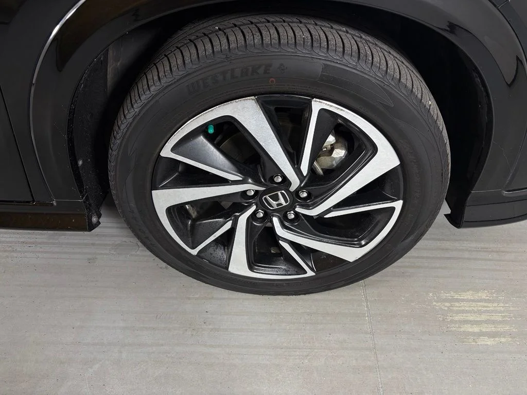 Used 2019 Crystal Black Pearl Honda Sport image 10
