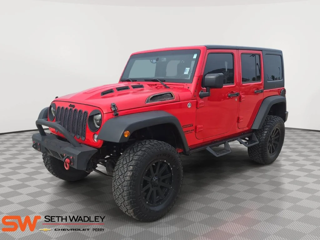 Used 2015 Red Jeep Sport image 3