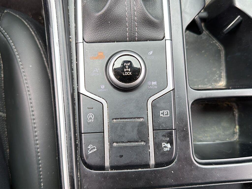 Used 2023 Gravity Gray Kia X-Line S image 18