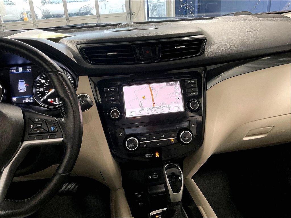 Used 2021 Red Nissan SL image 18