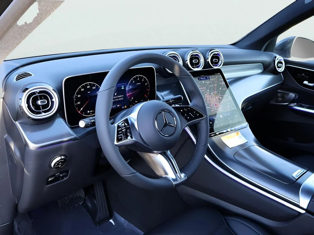 Certified Used 2026 Graphite Gray Metallic Mercedes-Benz GLC 300 image 19