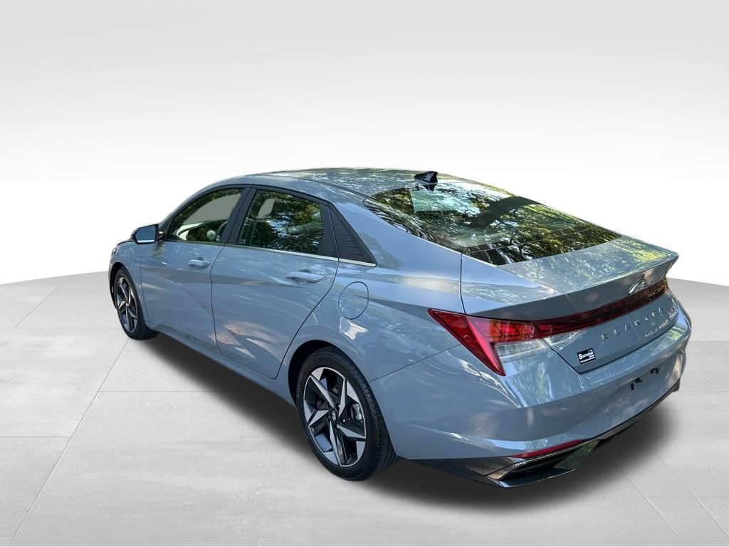 Used 2021 Gray Hyundai Limited image 3